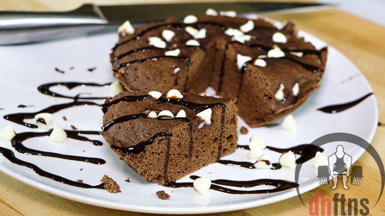 Healthy Microwave PROTEIN Cake Recipe (No Powder)