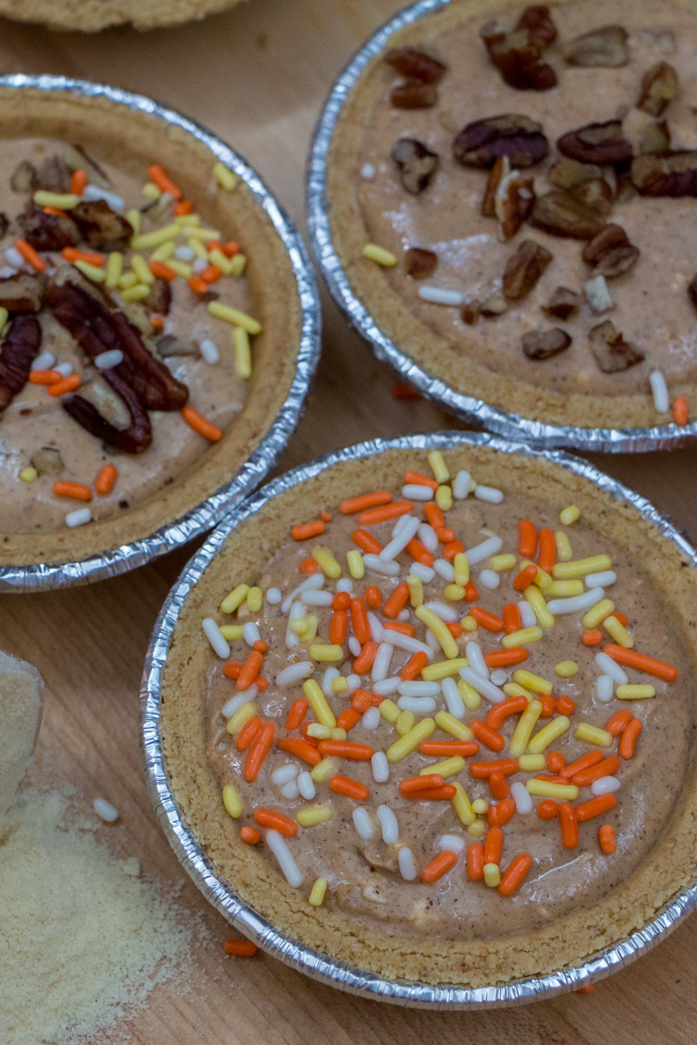 No Bake Mini Pumpkin Cheesecakes