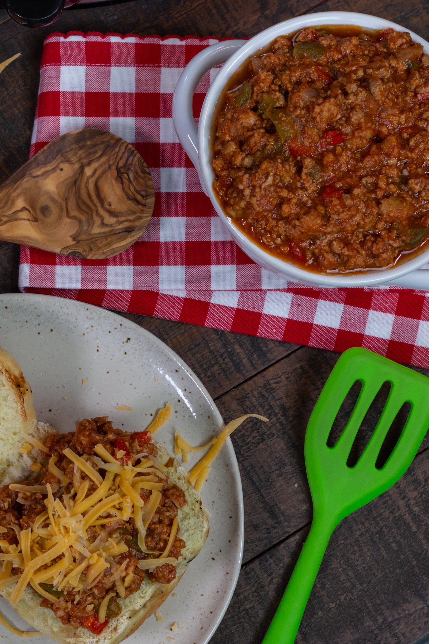 Easy Slow Cooker Sloppy Joes