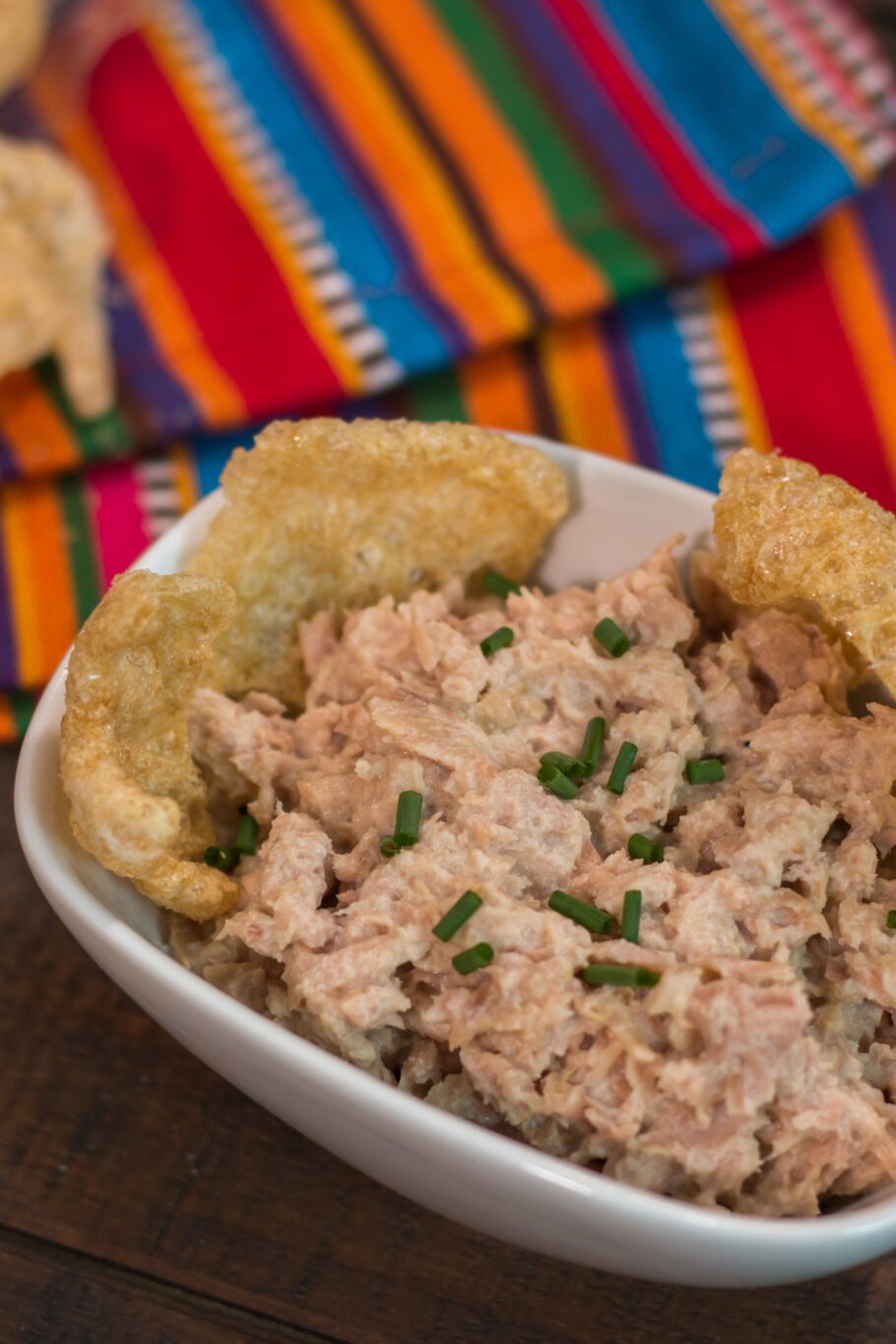 Protein Pork Rinds & Dip