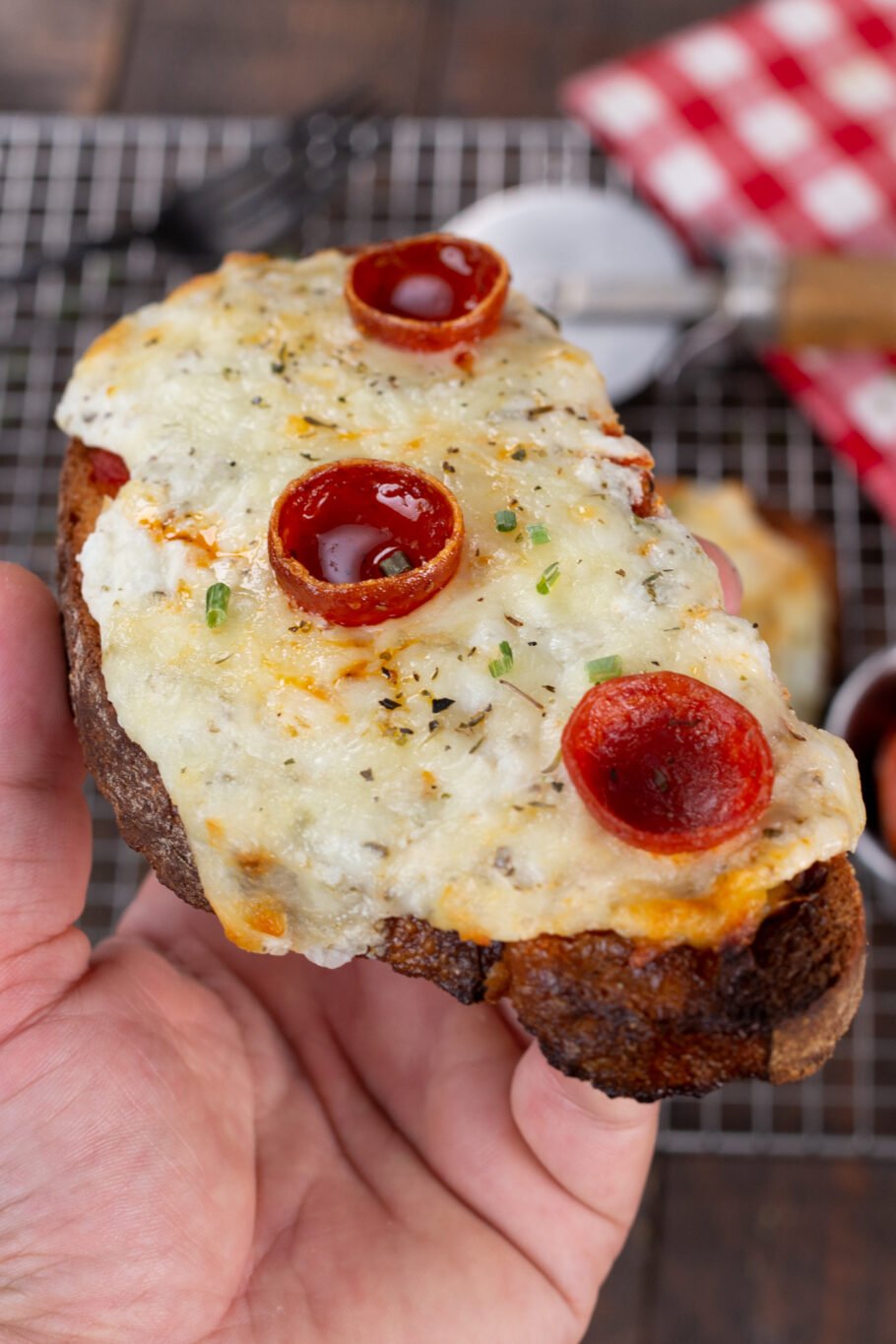 Cottage Cheese Pizza Toast Recipe
